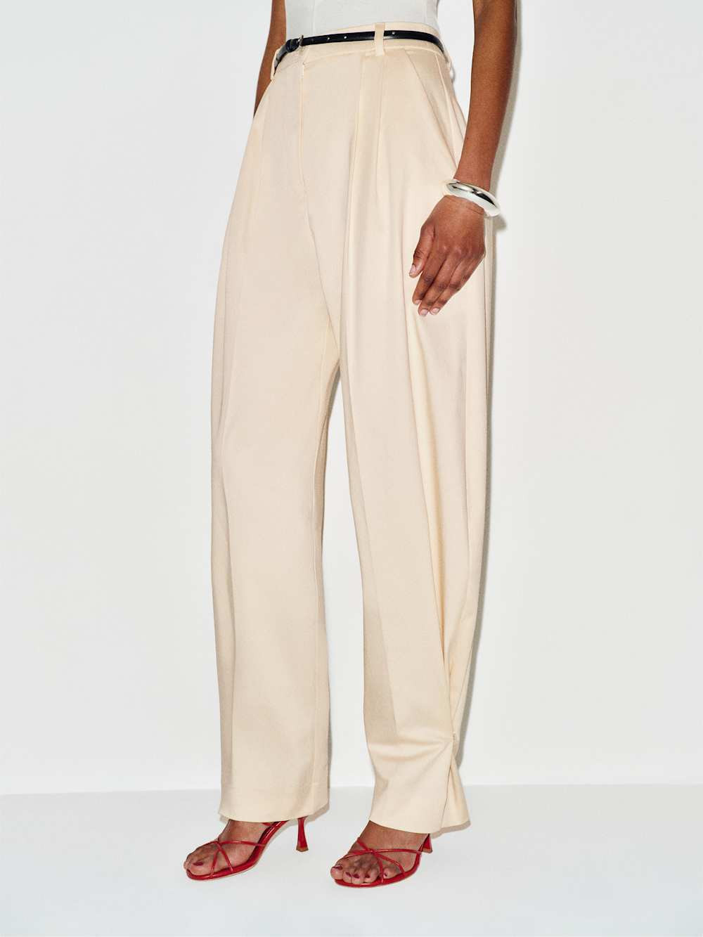 Oria Barrel Leg Pant | Reformation (Global)