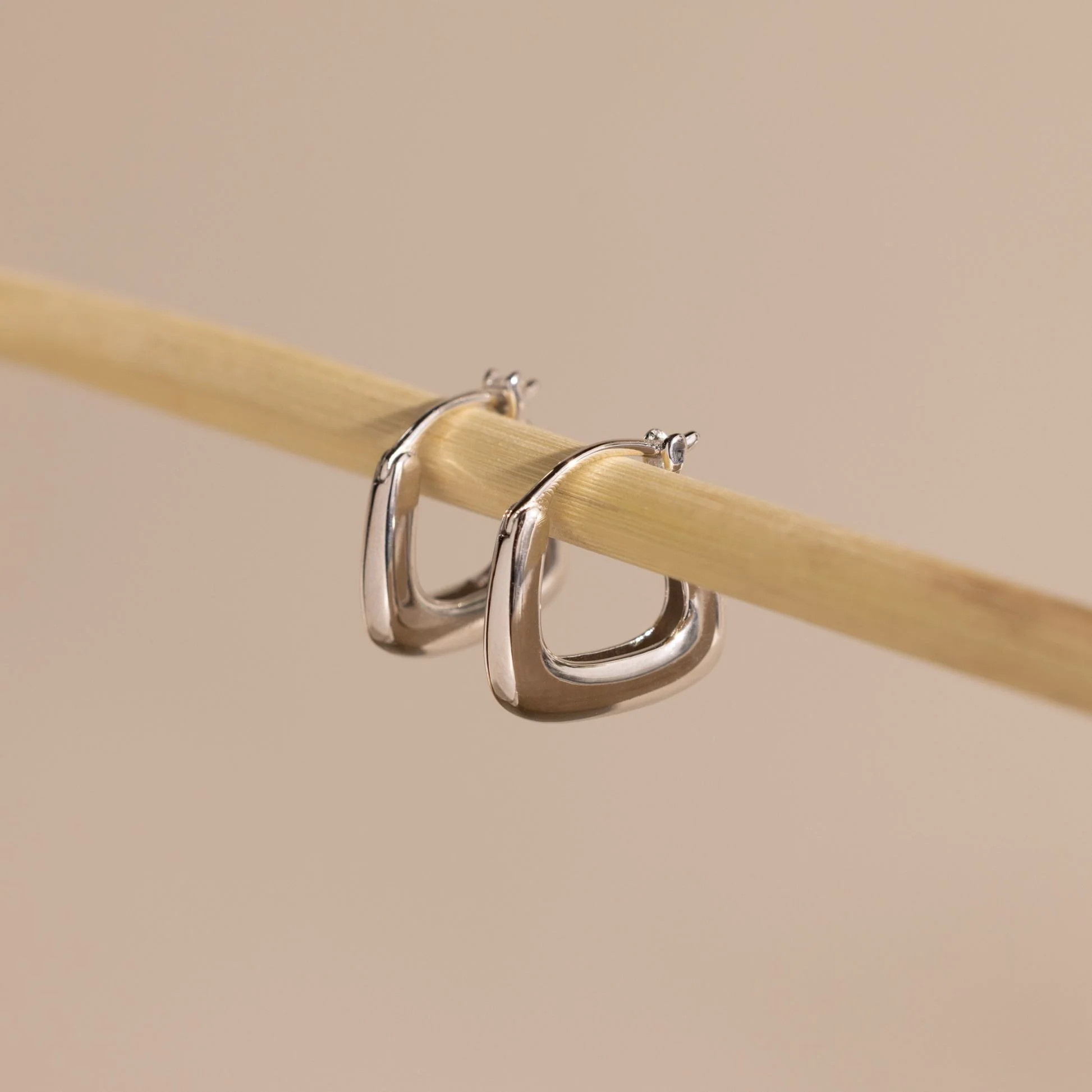 Bold Geometric Square Hoop Earrings in Sterling Silver | Caitlyn Minimalist | Caitlyn Minimalist