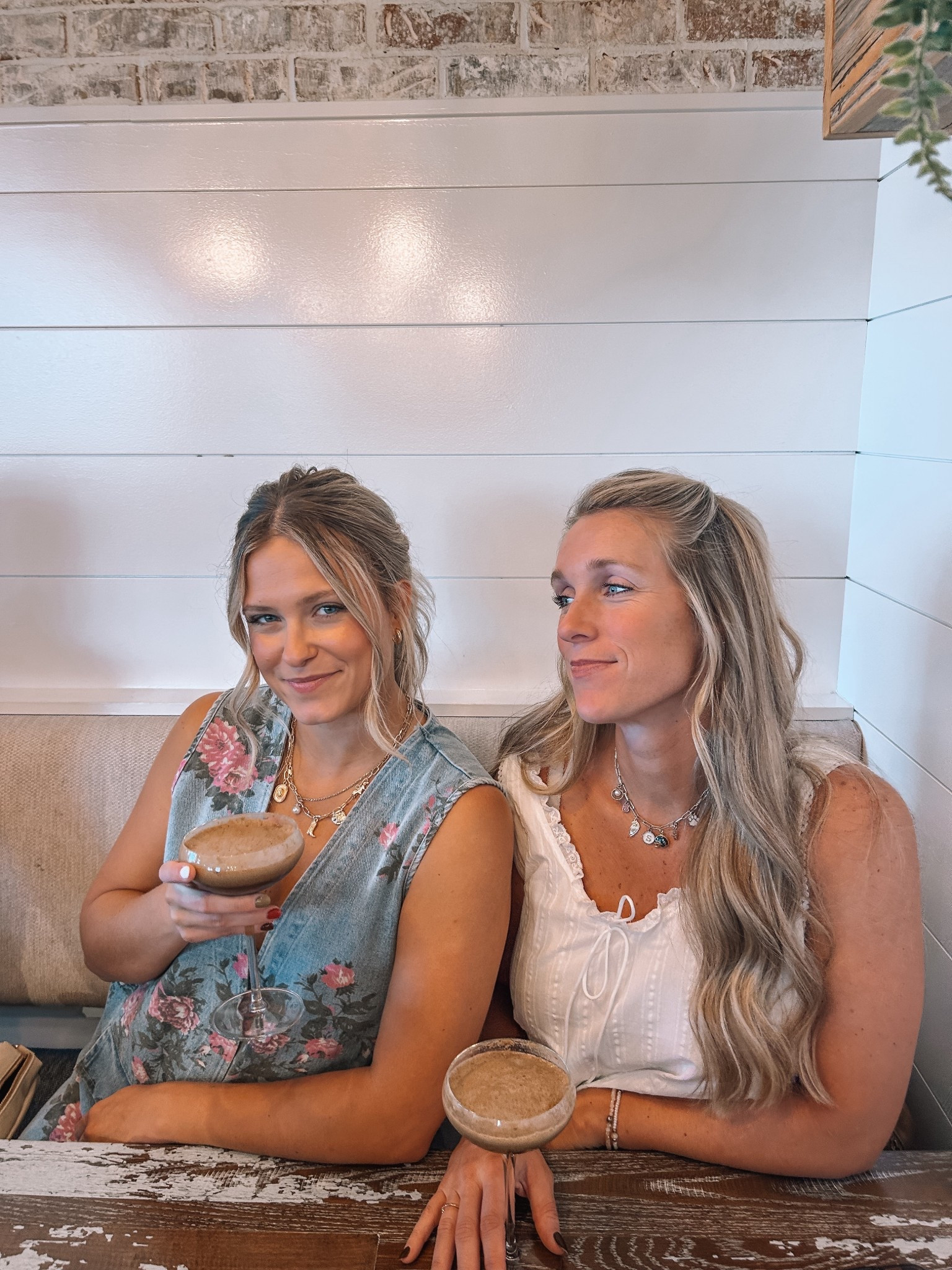 Take us back to a weekend full of cute outfits and espresso martinis 🩷👯‍♀️ 

Dress is sold out but I’ll link it in case you wanna sign up for when it comes back in stock! 



#LTKSaleAlert #LTKStyleTip #LTKFindsUnder100