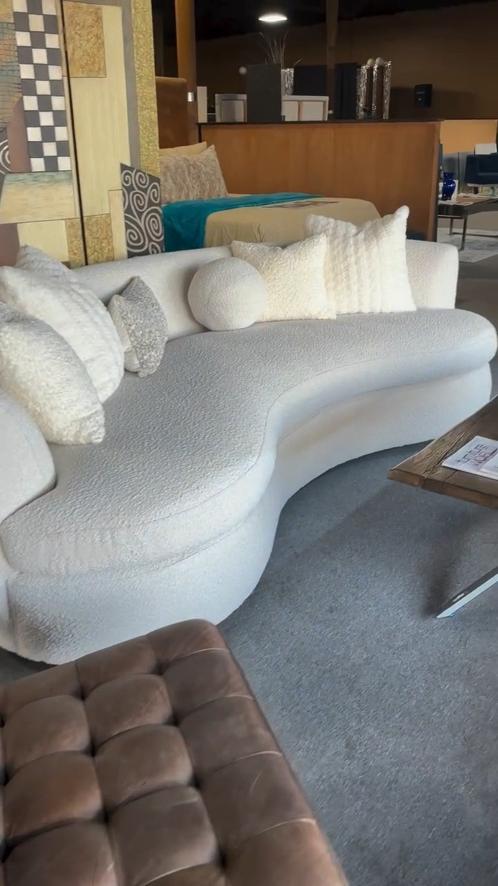 Are you moving? Or need new furniture for a room “refresh?” Check out Interior Styles Furniture located in Conyers, GA right off I20 Expressway!

Music: Good Vibes (Instrumental)
Artist: Beats by Talent
 #furniture  #FirstLadyApproved
 #interiorstyling

#LTKHome #LTKdayinmylife