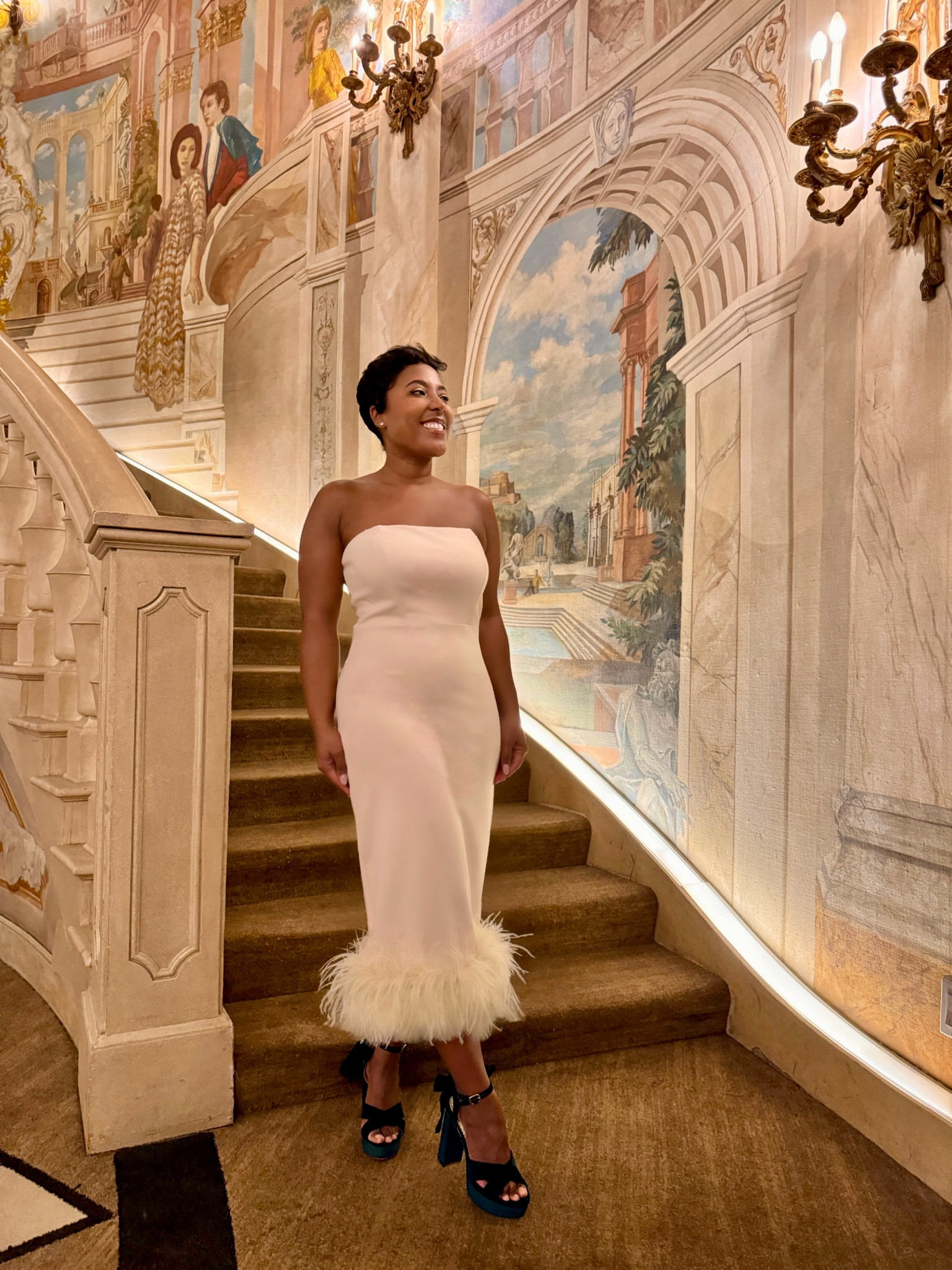 Ivory white feather midi dress perfect for a holiday party or a 2024 bride! 

#holidaydress
#whitedress
#featherdress
#holidayparty

#LTKwedding #LTKSeasonal #LTKHoliday