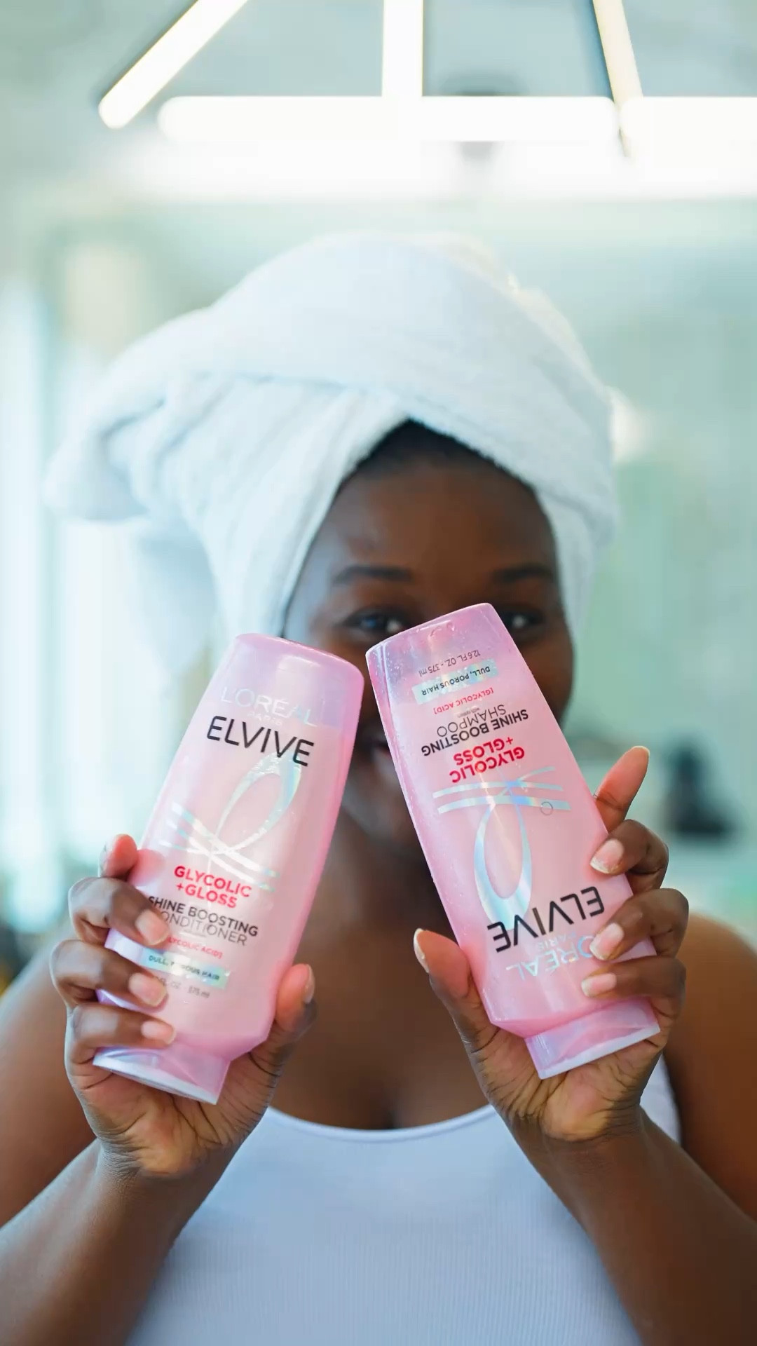 If your hair isn’t shining like this… we need to talk 😌✨

Glycolic Gloss + Hyaluron Plump from L’Oréal Paris = the glow up you didn’t know you needed 💧

#HairRoutine #GlossyHair #LOrealParis #BeautyRoutine #HealthyHair

#LTKselfcare #LTKBeauty #LTKdayinmylife