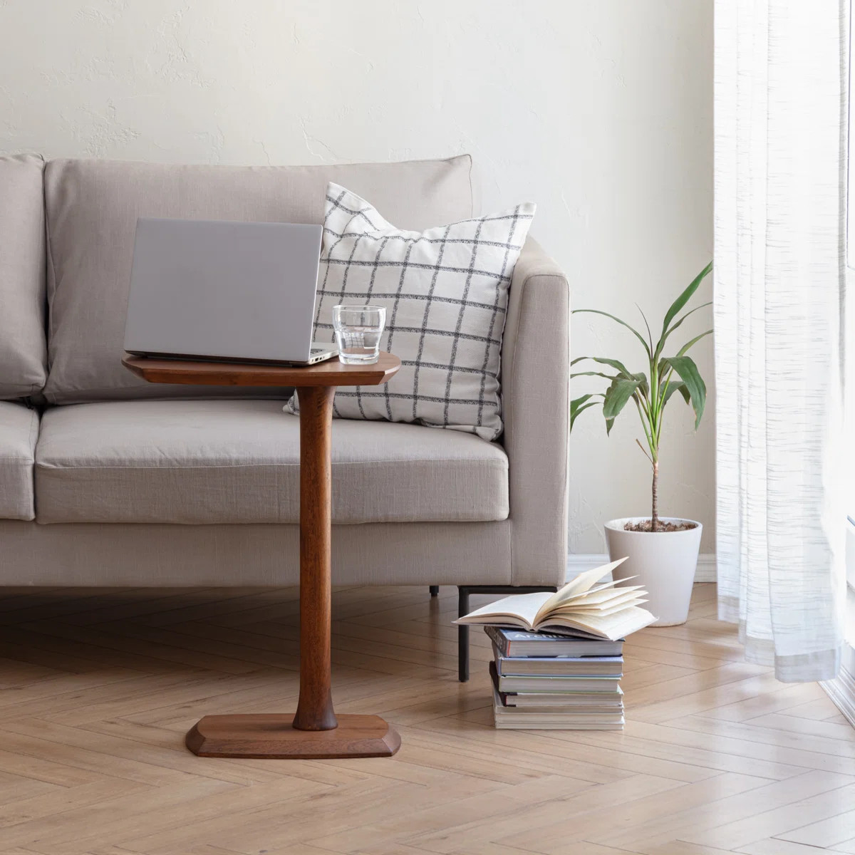 Anavilhanas Solid Wood C Shape Pedestal Side Table | Wayfair UK