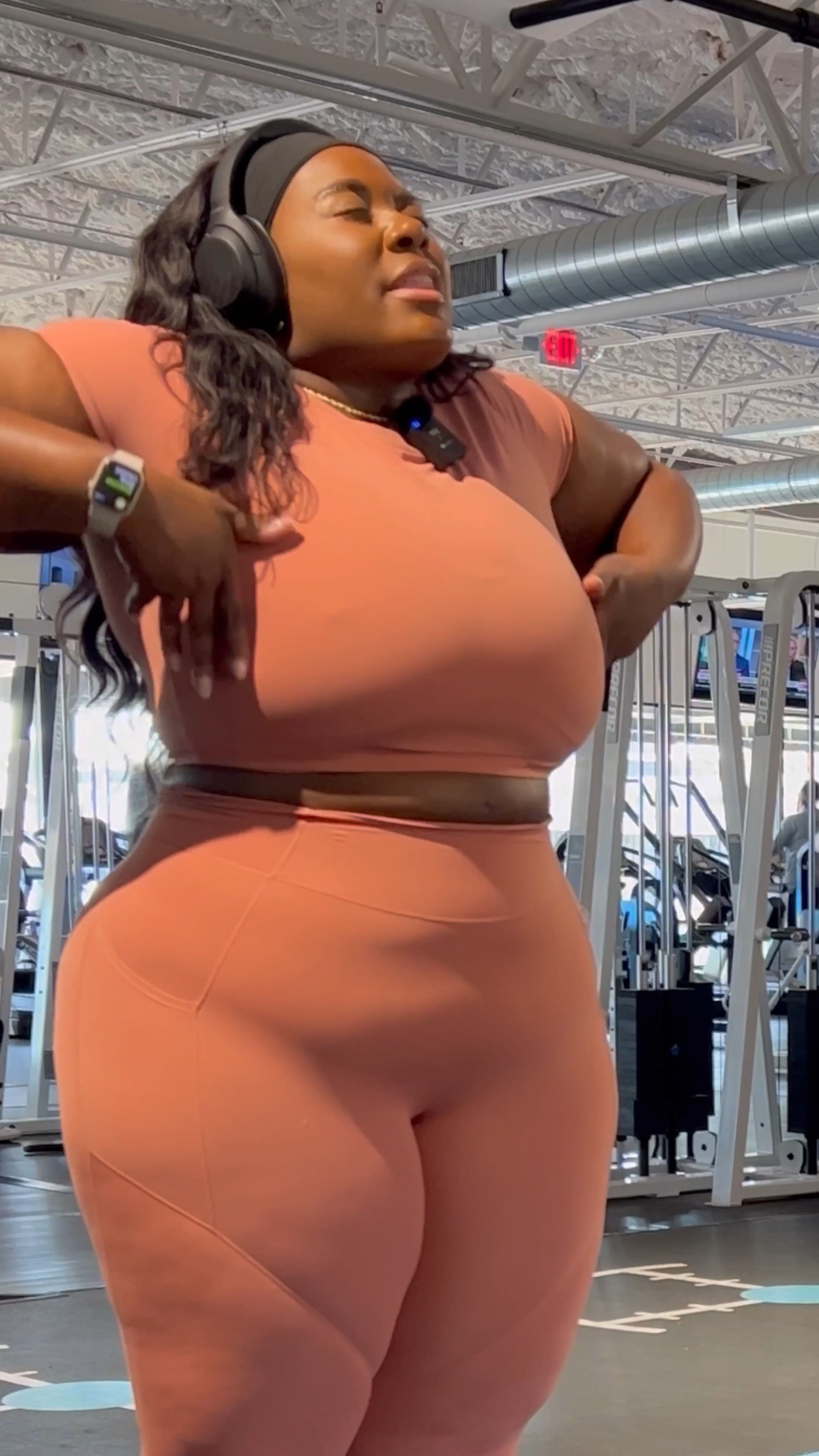 Plus Size Gym Fit 

#LTKfit #LTKcurves