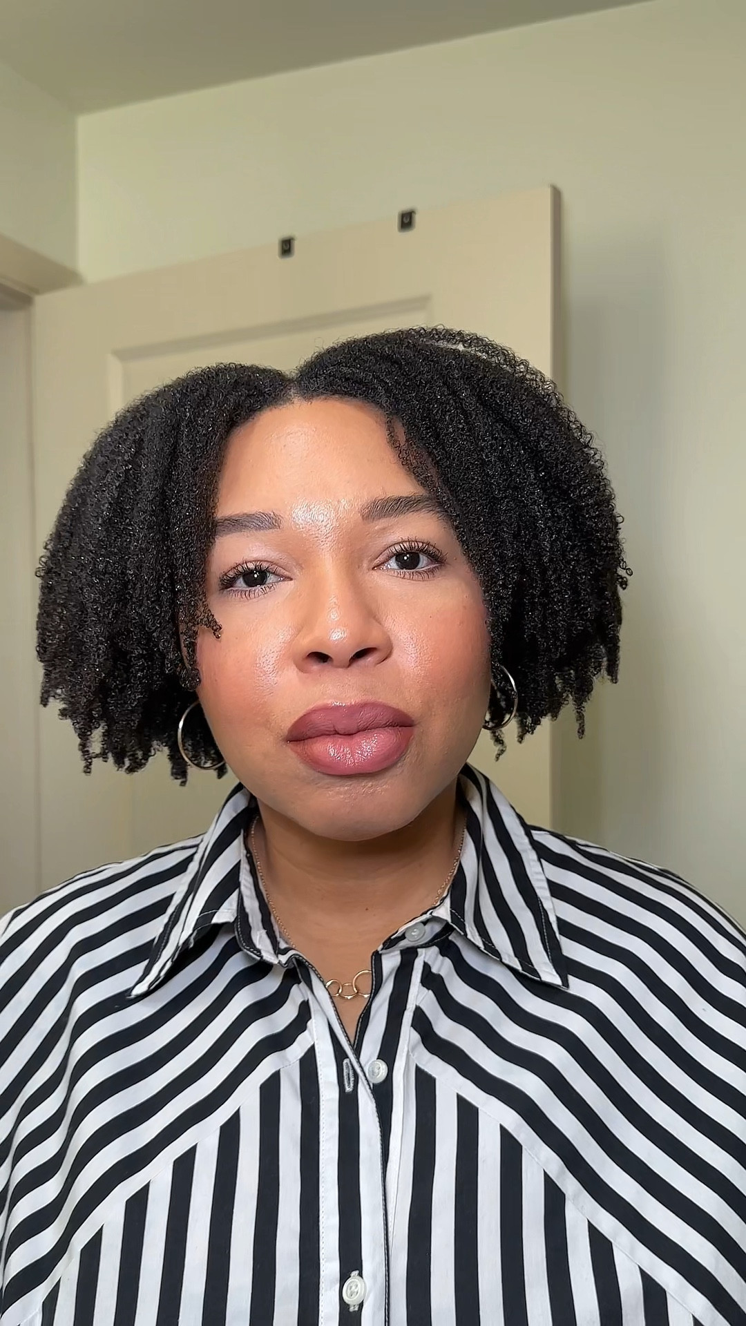 Something about this brown and pink lipstick combo makes me feel so warm and cozy.

#LTKWatchNow #LTKBeauty #LTKGiftGuide