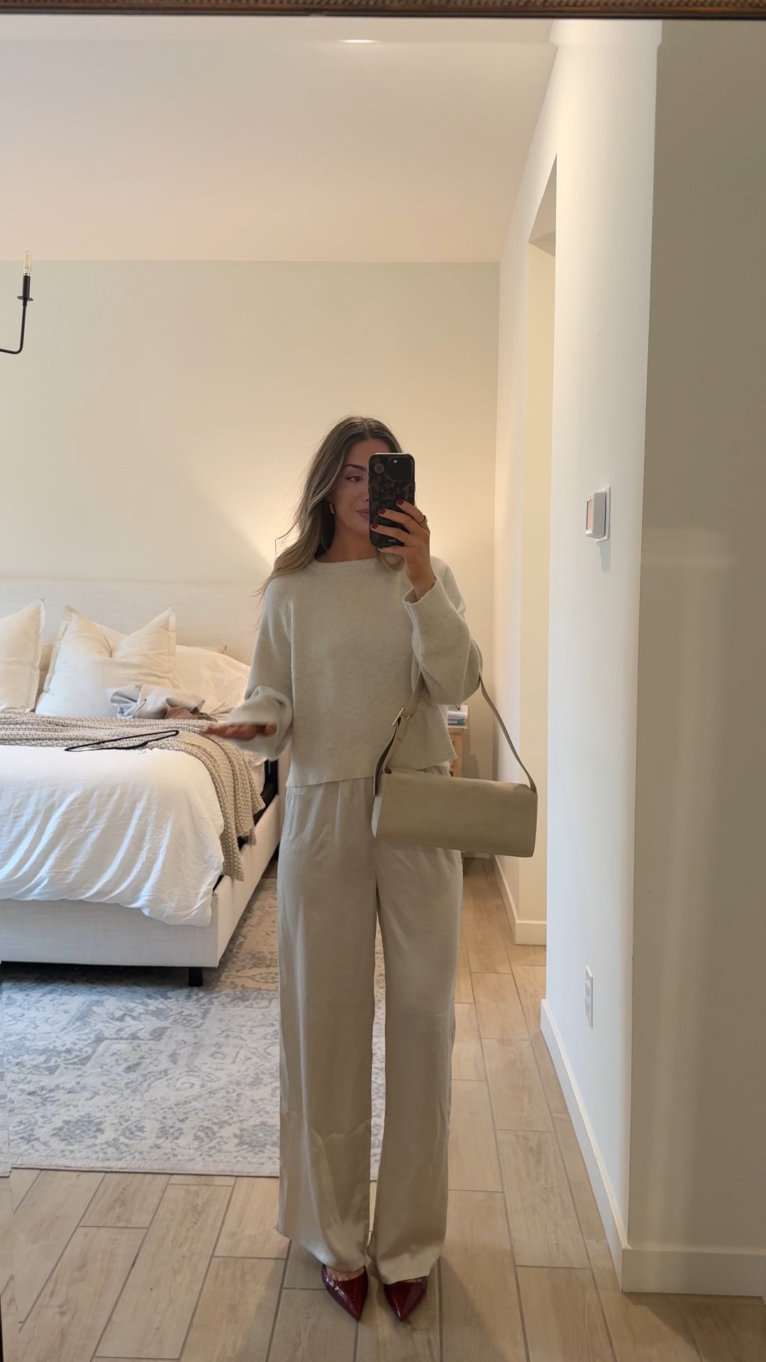 Christa’s Eve outfit!!! 💫 