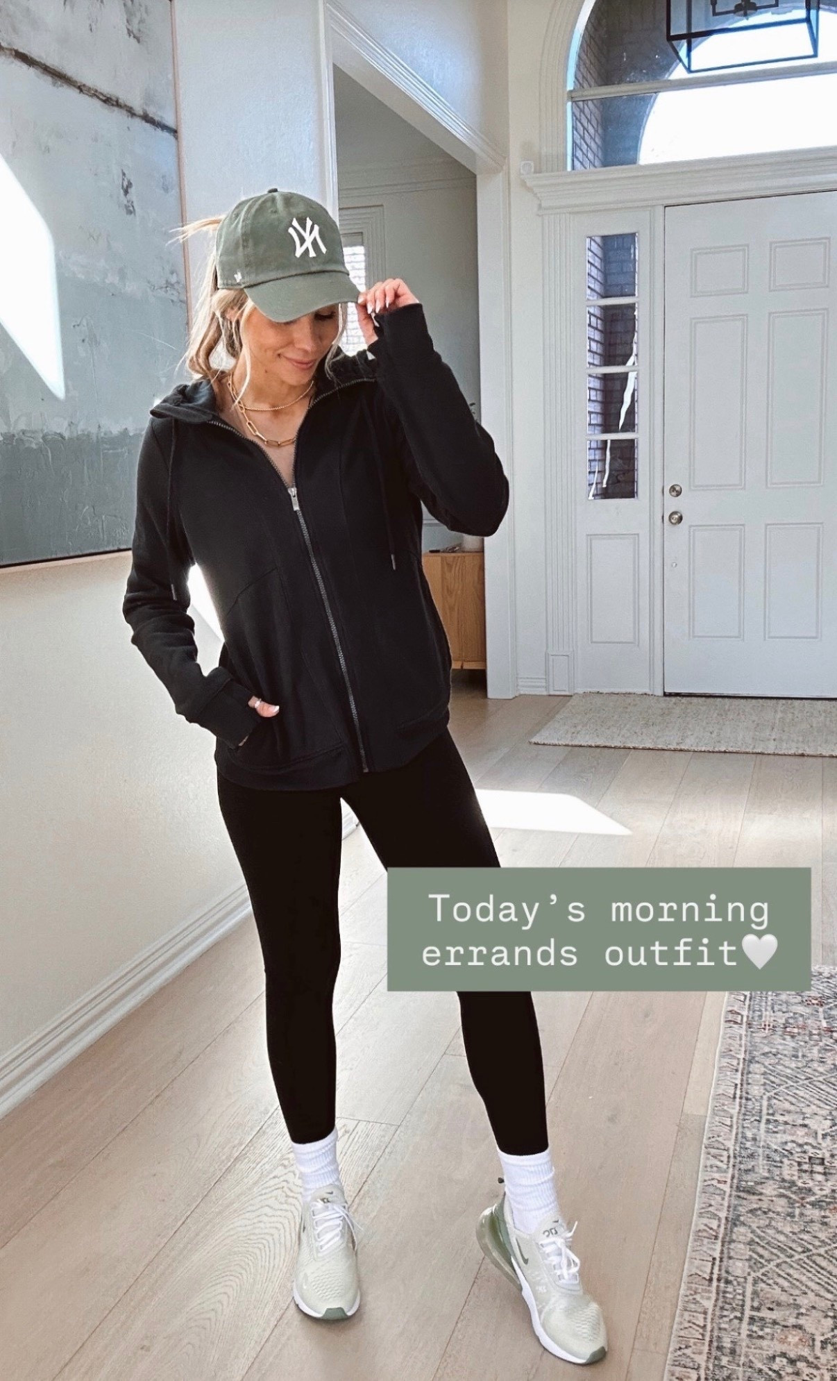 🤍 Morning errands & gym ootd 🫶🏼

Nikes are sold out, but I linked some with similar vibes. 



#LTKootd #LTKmomlife #LTKFindsUnder50