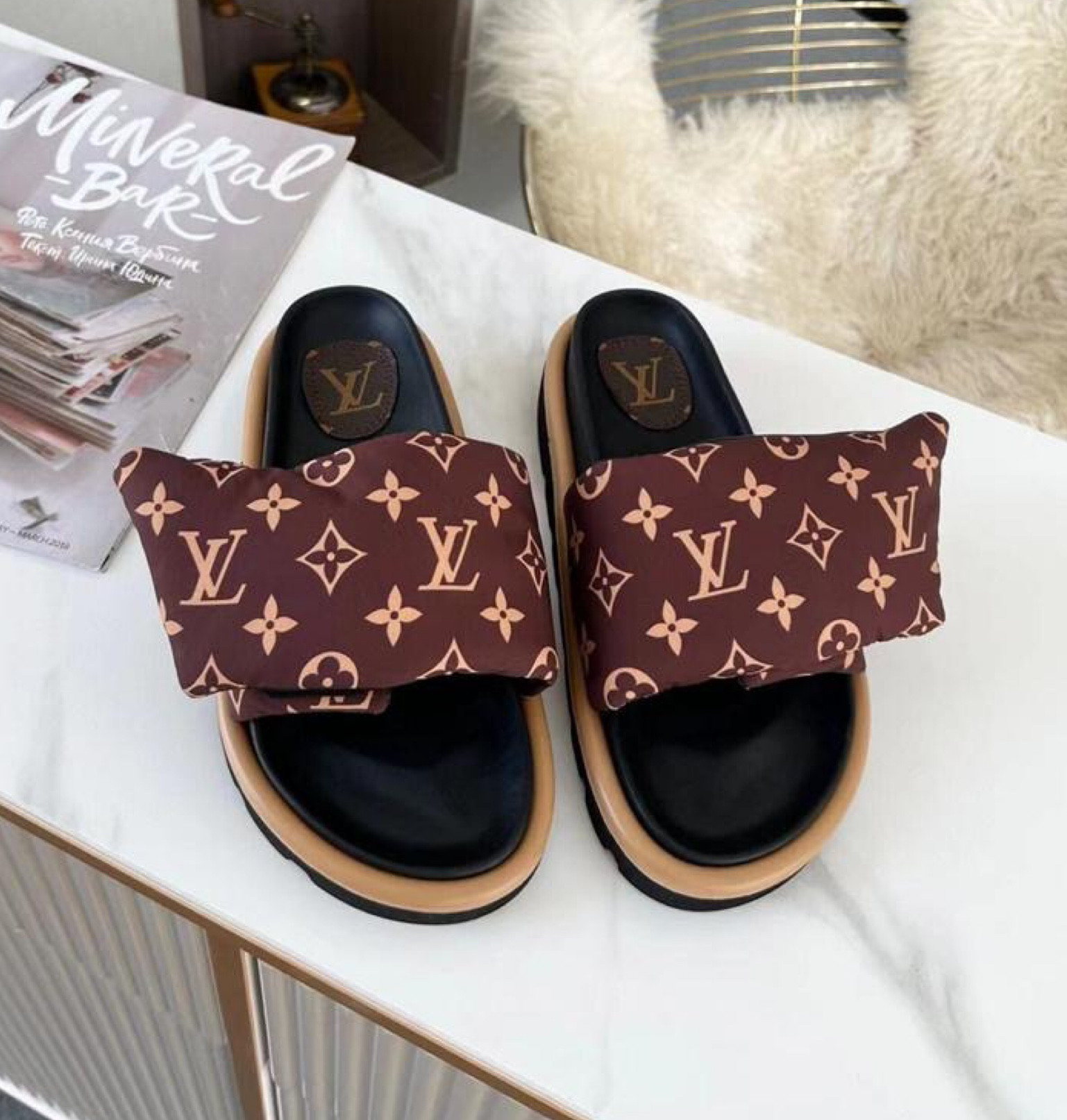 Louis Vuitton Fluffy Slippers Dupee