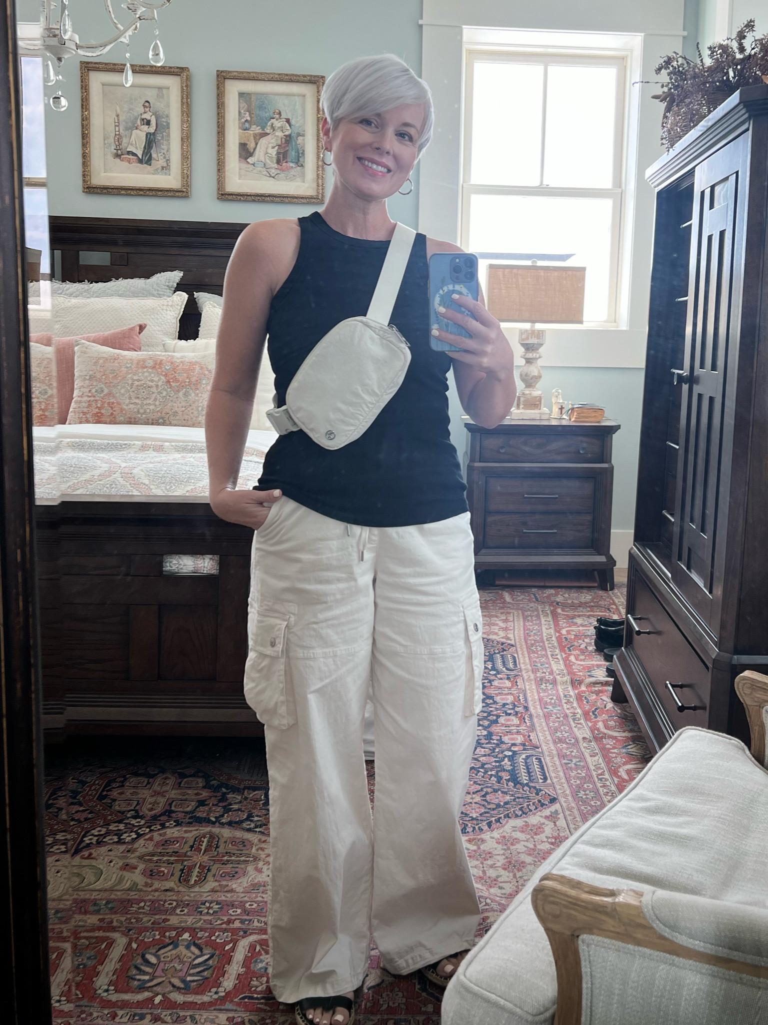 I can’t tell you how in love I am with these #cargopants tried with with my favorite #amazon tank and “look for less” #crossbody!

#LTKOver40 #LTKFindsUnder50