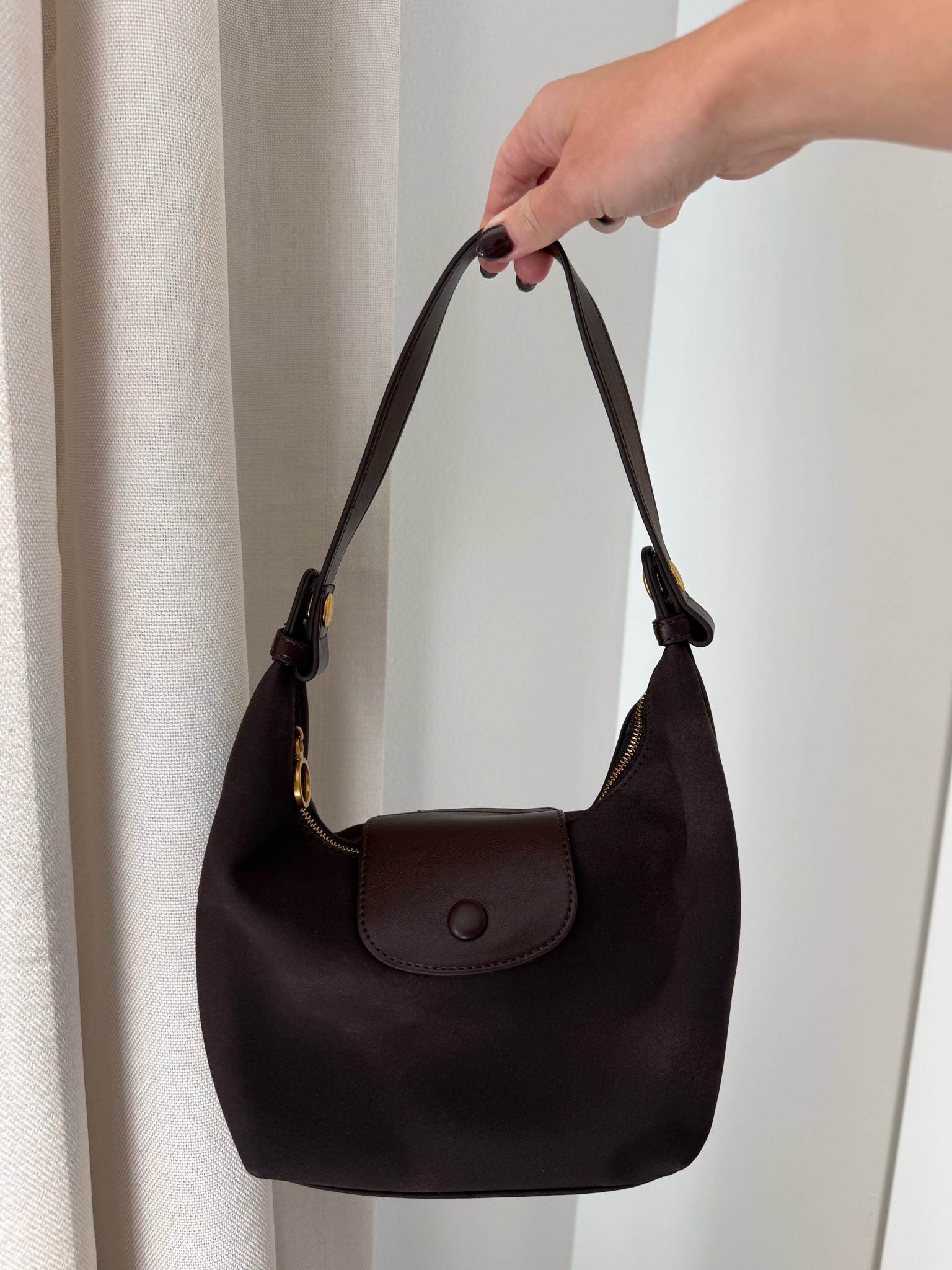 The cutest $25 Amazon bag! It’s suede and holds so much!