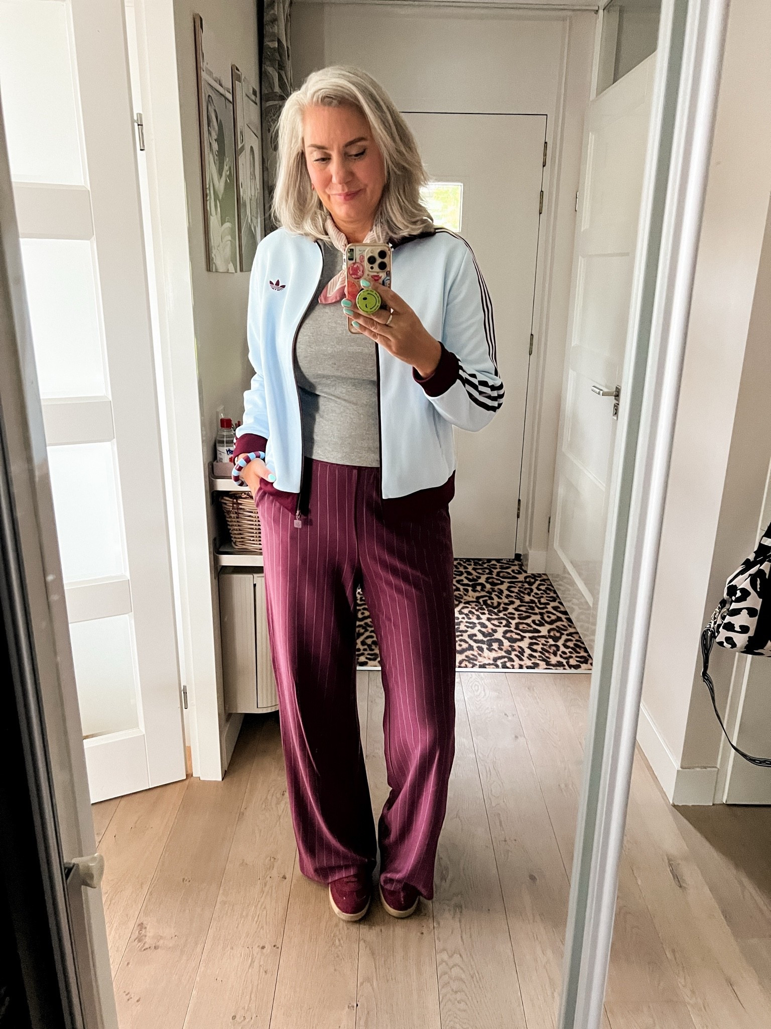 OOTD - Woensdag. Bordeauxrode krijtstreep broek (HEMA, medium) met daarop een cropped, fitted grijs t-shirt, een lichtblauw met bordeauxrood Adidas jack en een vintage, zijden Dior sjaaltje.

#LTKnederlands #LTKeurope #LTKsummer