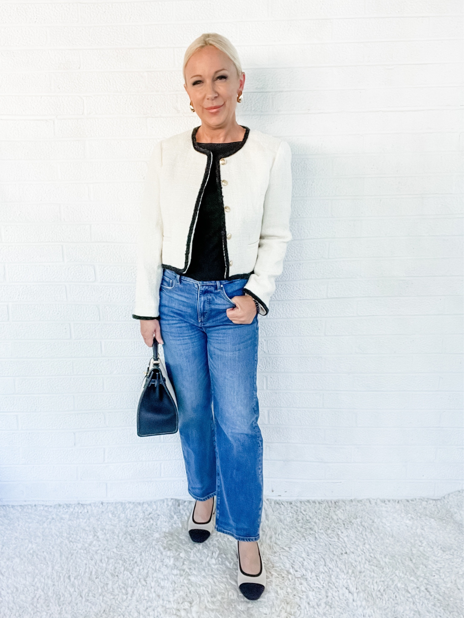 Ivory Lady Coat + Jeans + Cap Toe Heels = Fall Fashion 2023 🍁☕️🫶🏼

*Similar ivory lady coat linked *

#LTKshoecrush #LTKSeasonal #LTKover40