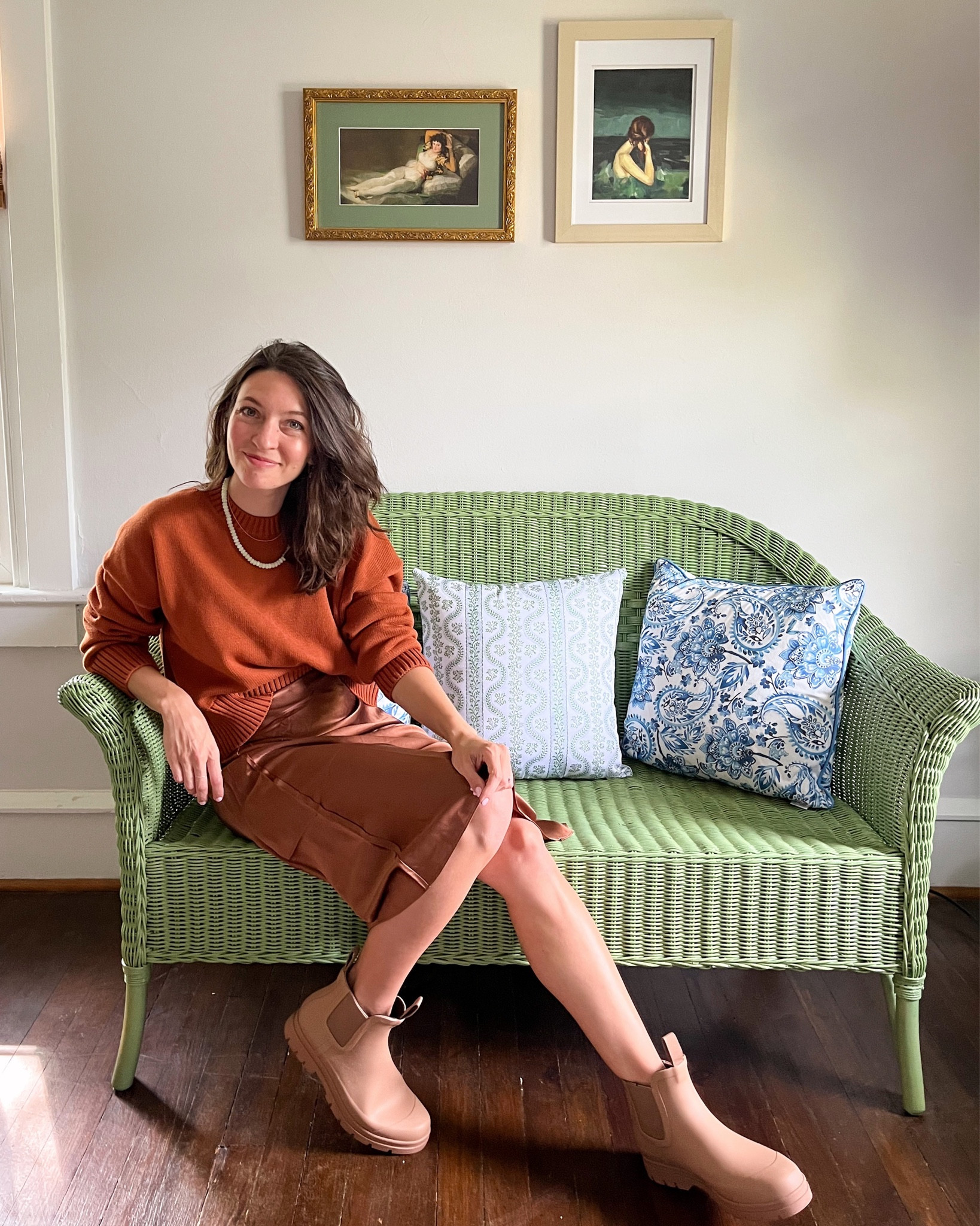 If fall were an outfit… 🍁 I recently got a few pieces from @onequince #gifted… a new-to-me sustainable brand focused on creating expensive pieces without the price tag … & they feel & look SO luxe! I’m excited to wear this washable silk skirt through fall & also to glam it up for the holidays! 

#LTKstyletip #LTKSeasonal #LTKfindsunder50