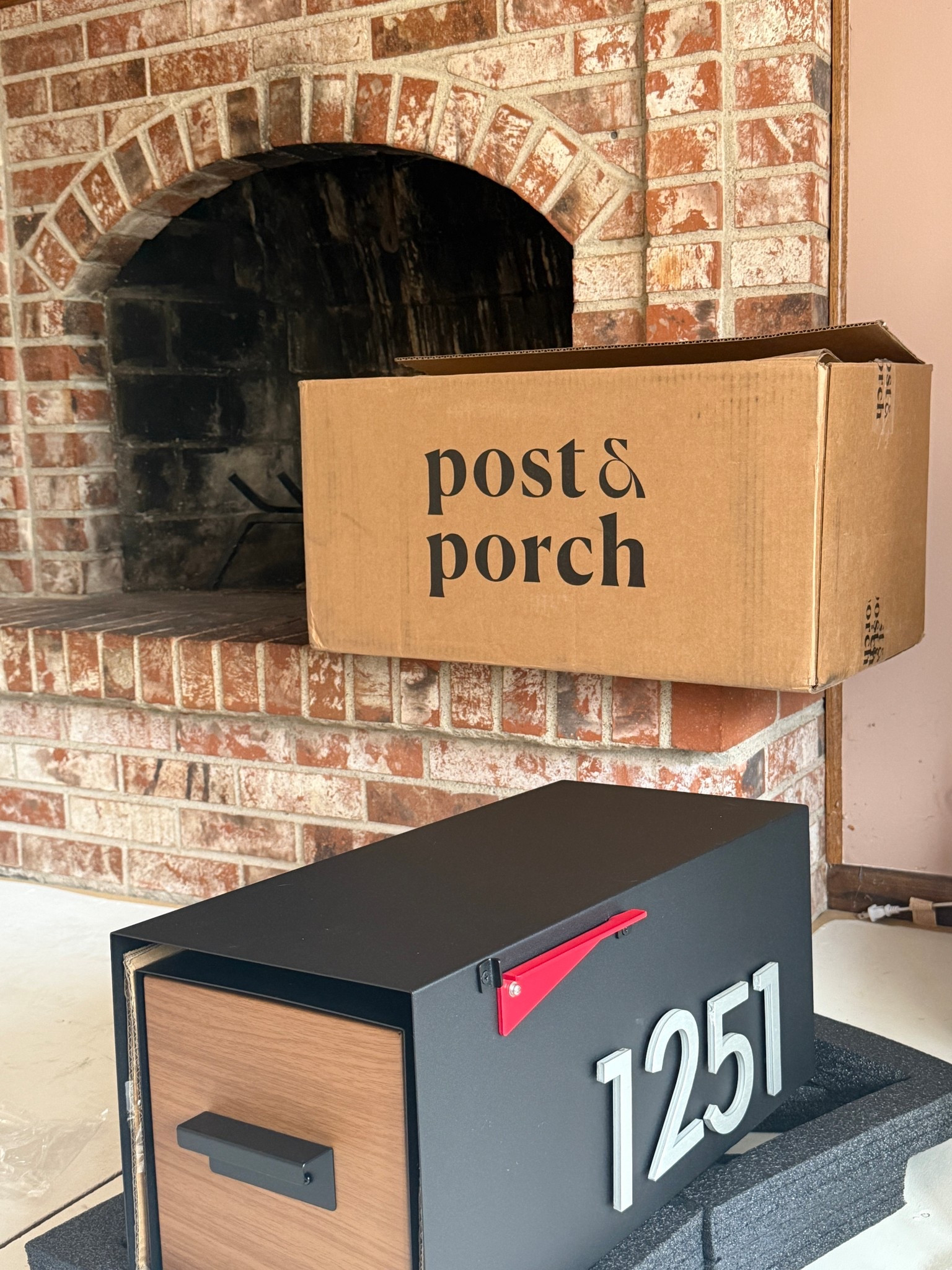 The most beautiful mailbox, had to order it again for this home


#LTKHome