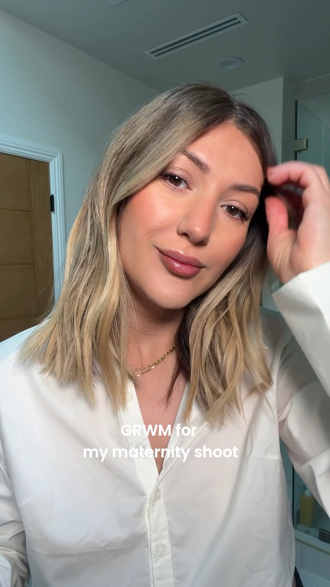 
Hourglass concealer FAWN
F26 Dome Concealer Brush 
@Sigma Beauty Skin Perfector Hydrating Tint - Color 3 Med Golden Tint (LOVE!) 
F48 Soft Coverage Brush (LOVE!)
F11 Soft Sculpt Brush
Powder Blush - Tiger Lily
Soft Focus Setting Powder - Buttermilk  (LOVE!) 
F08 Precision Powder Brush - (LOVE!)
@Tarte Tubing Mascara 
Ela Luz Bronzer - SUPER YUMMY NATURAL to contour 
NARS powder bronzer LAGUNA 02 (original) 
Brown eyeliner MAC COSTA RICHE 
Brown lash clusters B2 BROWN 
Brow gel TAUPE but I recommend clear. Best brow gel! Actually makes my brows look laminated and holds them. 
Sacheu lip stain HAY-ZL love! 
Renew Lip Oil - All Heart (LOVE!) 
Livingproof Texture and volume Hair spray
Eyeshadow stick Laura Mercier  


Makeup GRWM 
Maternity Photoshoot makeup
Date night makeup 
Sephora 
Spring makeup 
Summer makeup 
Skin-like makeup 
Makeup brushes 


#LTKmomlife #LTKBeauty #LTKgrwm