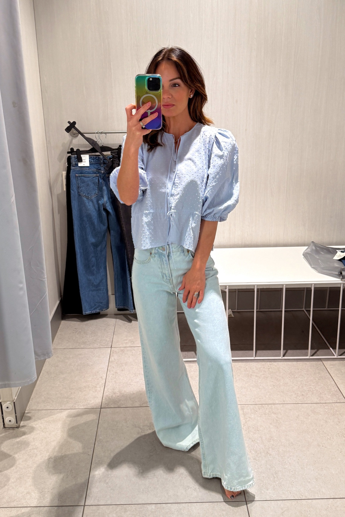 size 0 in flare leg jeans. Pale Denim wash. Jeans were a bit long on me, I would wear heels with them. (I'm 5' 4") Love the high waist, very comfortable. Small in top, very cute, great option for church, love the detail.


#H&M #handmstyle #H&mfinds 
#handmfashion#denim
 

 #LTKSaleAlert #LTKFindsUnder50 #LTKStyleTip
