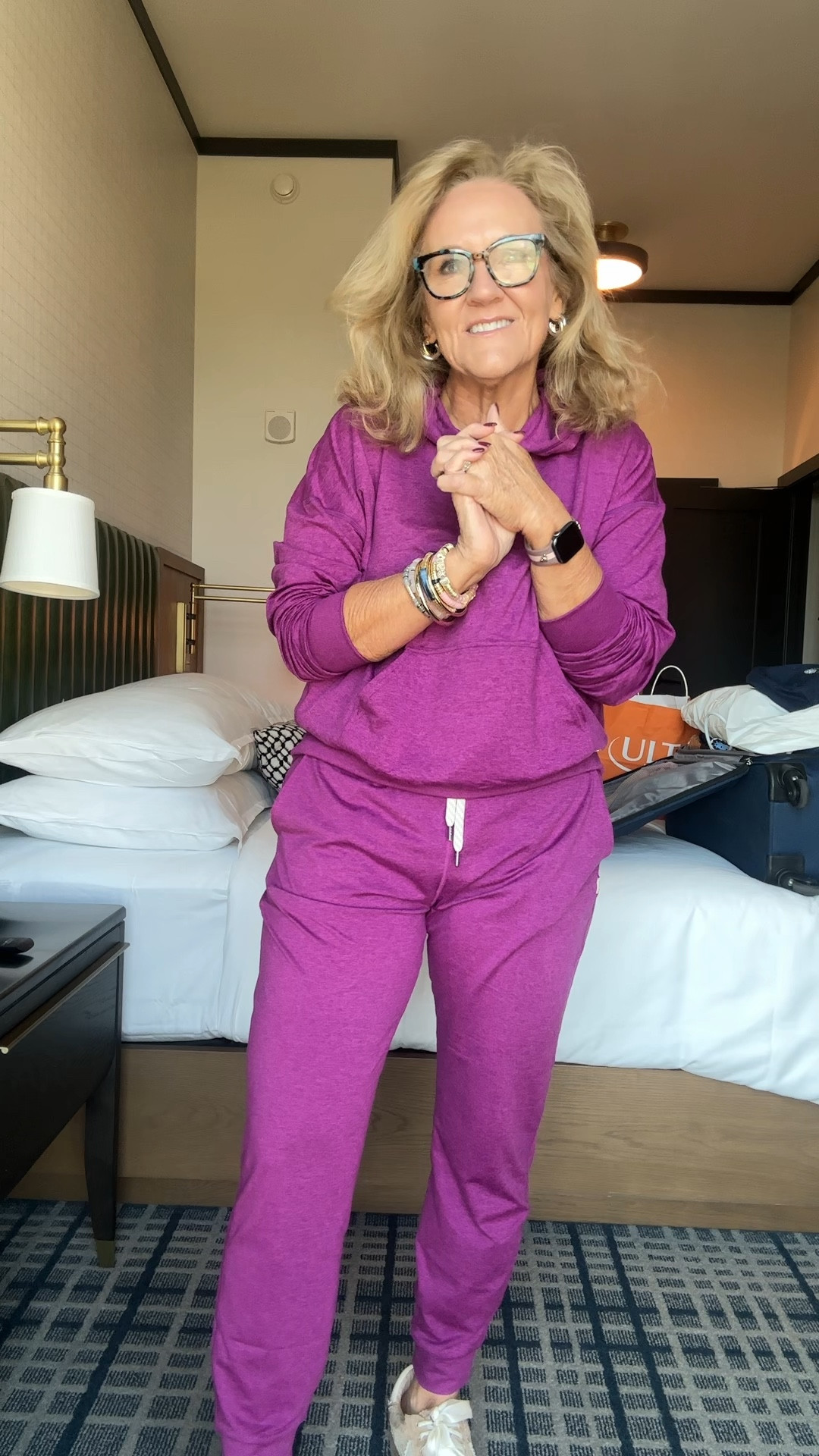 Lounge set by Vuori I’m wearing a size medium
Bracelet stack 20% off code NANETTE20
LTKcon you were good to me. Thank you!!!

#LTKOver40 #LTKCon #LTKTravel