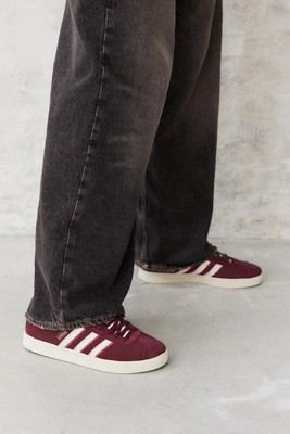 adidas Burgundy VL Court 2.0 Trainers | Urban Outfitters (EU)