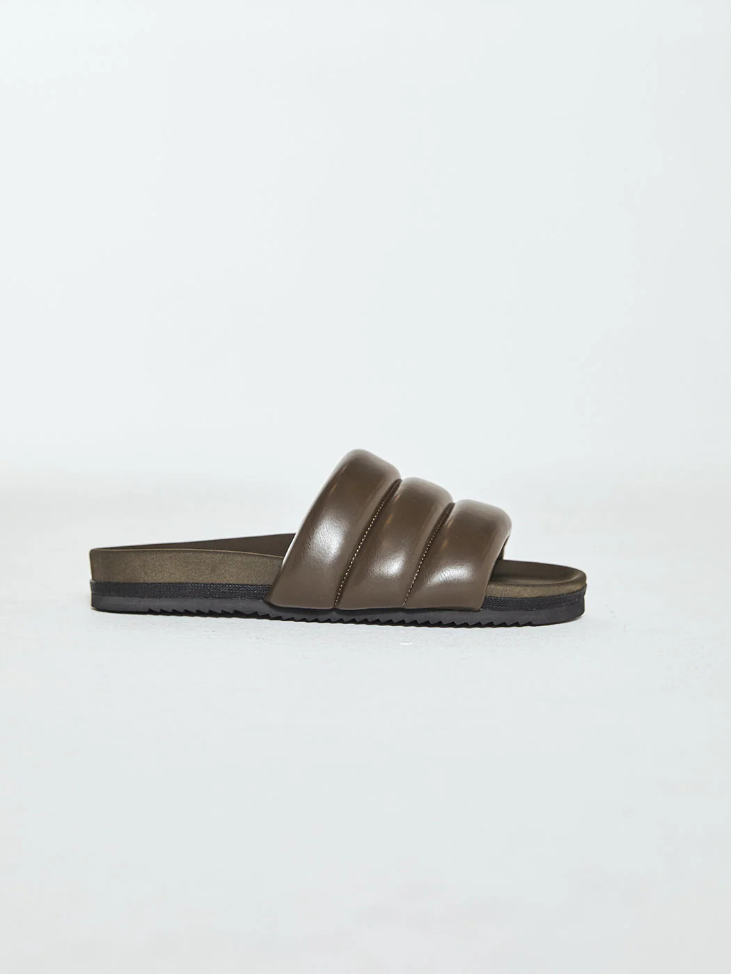 The Puffy - Khaki | Carbon38