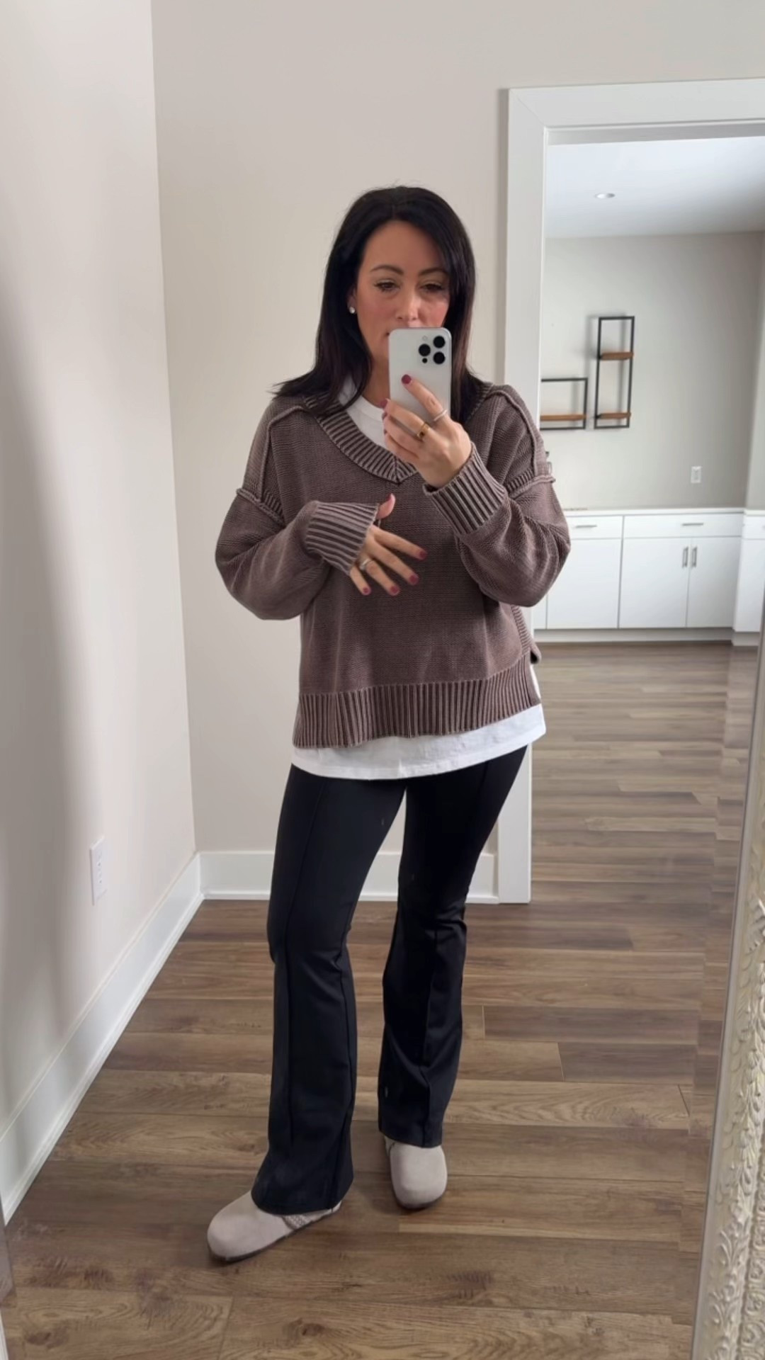 AERIE HAUL
• medium sweater 
• small white tee - runs oversized 
• medium pants 


#LTKSeasonal #LTKOver40 #LTKootd