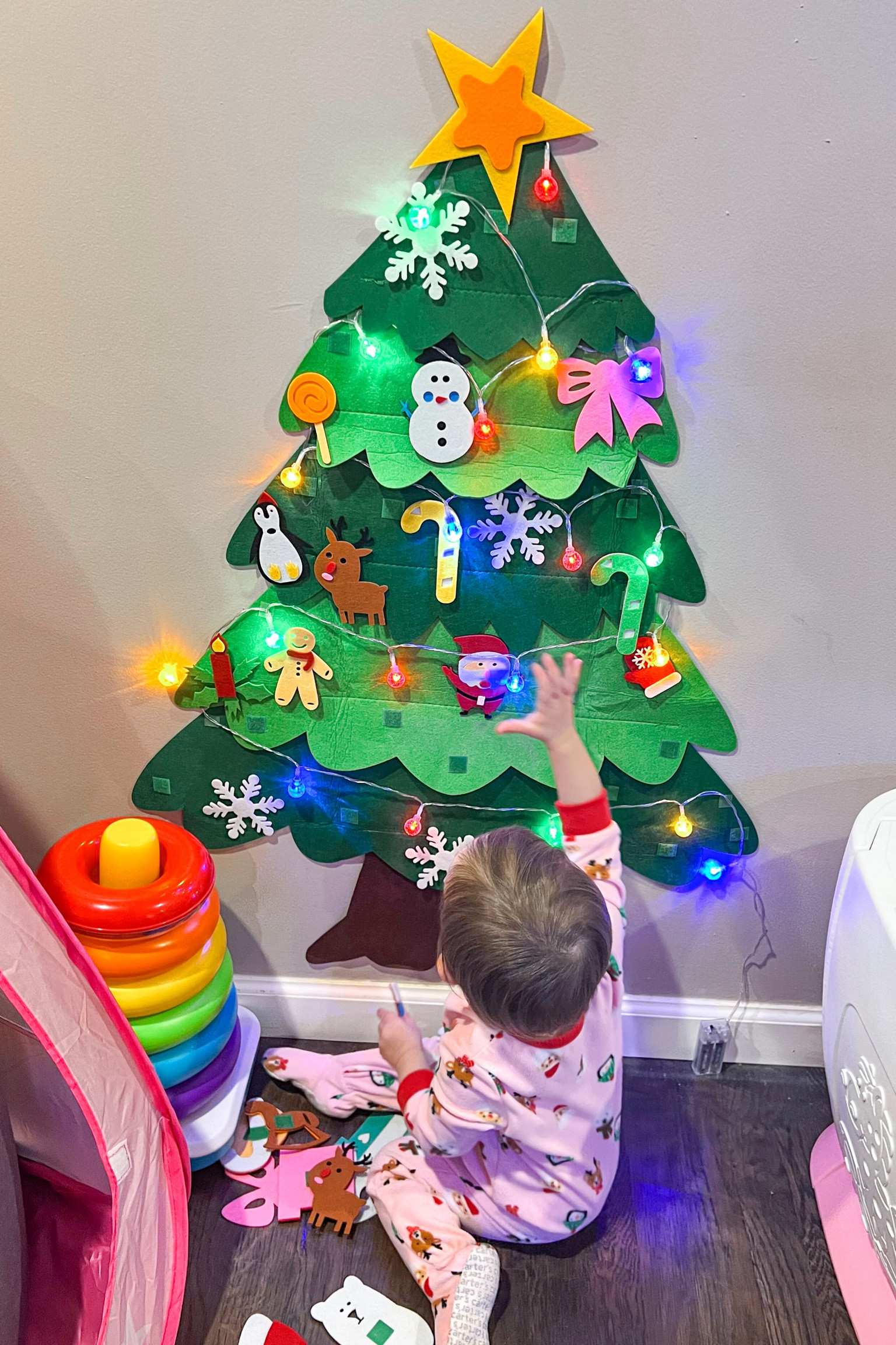 felt Christmas tree for toddlers keeps them busy and is so fun!🎄

Christmas toys, babies, Christmas crafts

#LTKBaby #LTKSeasonal #LTKKids