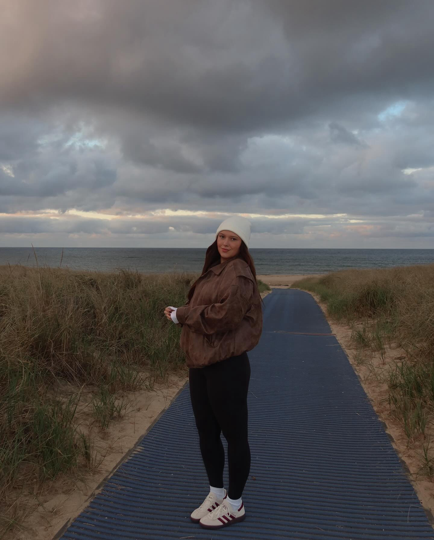 one last cape cod post(maybe)

#fallstyle #effortlesschic #styleinspiration #outfitideas #neutralstyle