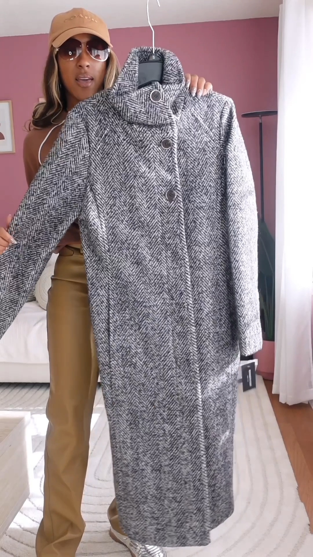 ❄️ Perfect winter coat! ❄️ Super warm…Beautiful colors and design. Well worth the full price, so even BETTER that it’s on sale…LOVE!

| Kenneth Cole Herringbone Tweed Coat | Fall and Winter Essentials | Coats and Jackets |

#LTKFindsUnder100 #LTKSeasonal #LTKSaleAlert