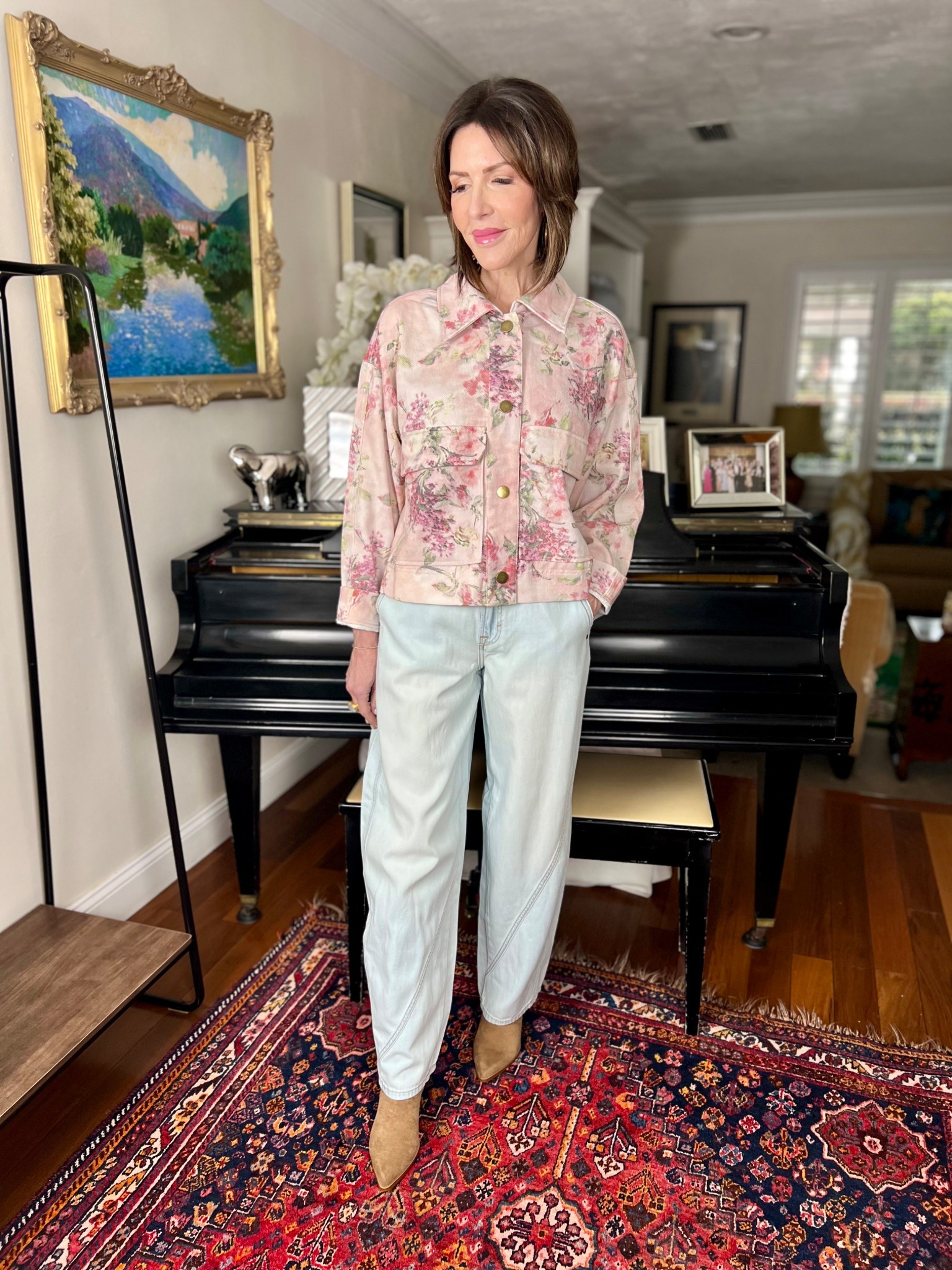 USE CODE KELLEY30 FOR 30% OFF!

floral button down, floral jacket, barrel leg jeans, suede boots, over 50 outfits, spring outfit 

#LTKgrwm #LTKSeasonal #LTKootd