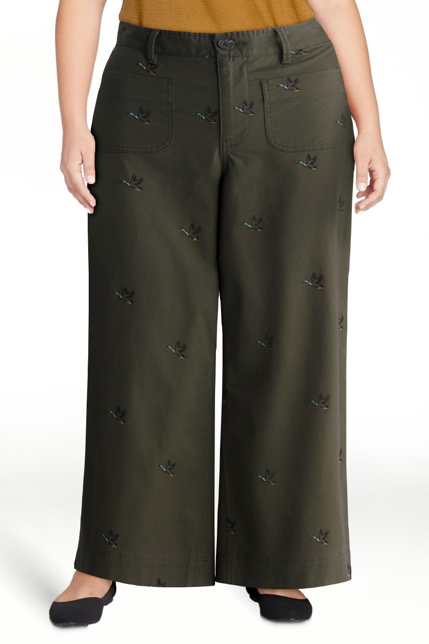 Free Assembly Women's The Larchmont Embroidered Cropped Patch Pocket Pants, 26" Inseam, Sizes XS-... | Walmart (US)