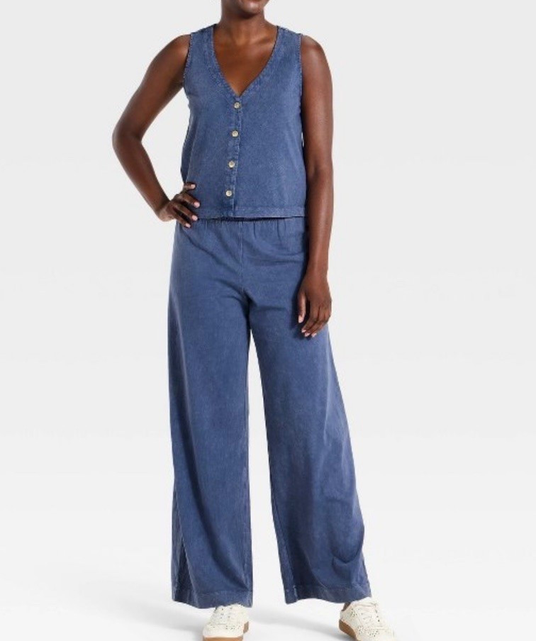 New and trending at Target

Women's Button-Front Jersey Tank Top

Women's High-Rise Wide Leg Knit Pull-On Pants

Target Style

#LTKOver40 #LTKootd