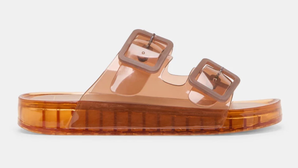 The “it” jelly sandal for summer by Dolce Vita!

#LTKActive #LTKSwim #LTKShoeCrush