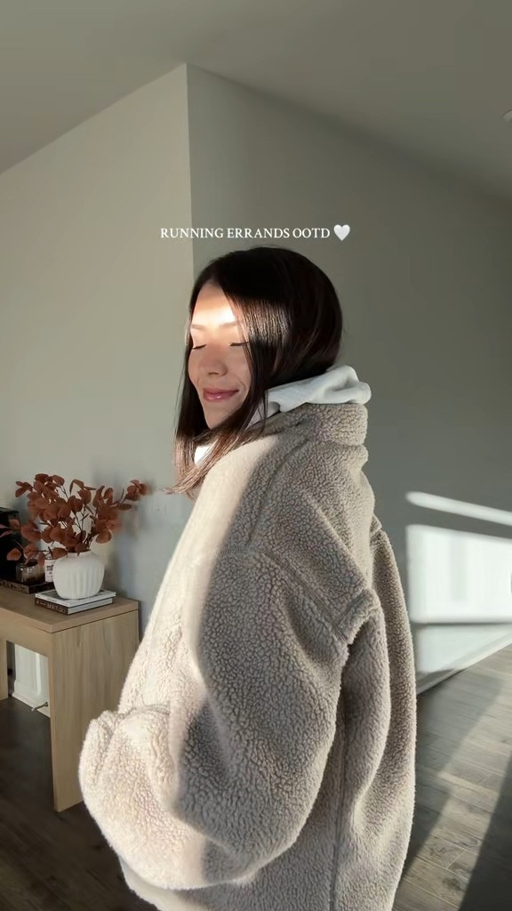 Running errands ootd 

#LTKStyleTip #LTKFindsUnder50 #LTKootd