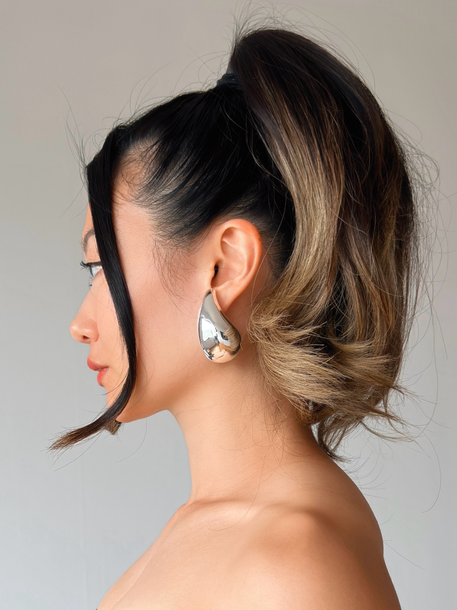 Statement earrings to add some flavor to the look! Love these Bottega dupes! I have them in silver and gold✨

#LTKStyleTip #LTKGiftGuide #LTKHoliday