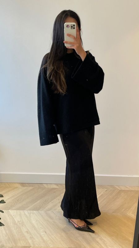 whenever i want a cozy fit i’d pair an oversized chunky cashmere knit with loose bias cut maxi skirt (to dress it up a bit more i’d go for a satin skirt & of course kitten mules)

cozy winter outfit, all black outfit, comfy knit, silk skirt, outfit inspo

#LTKstyletip #LTKworkwear #LTKeurope