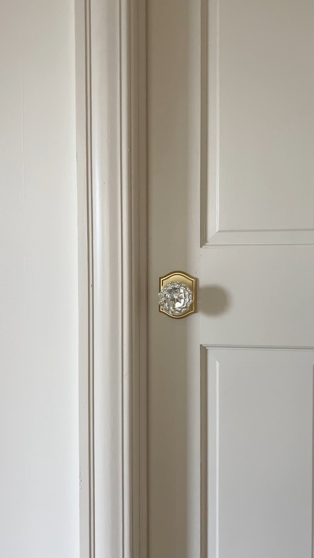 My Amazon crystal door knobs! This is the satin brass finish  

#LTKHome #LTKselfcare #LTKSaleAlert