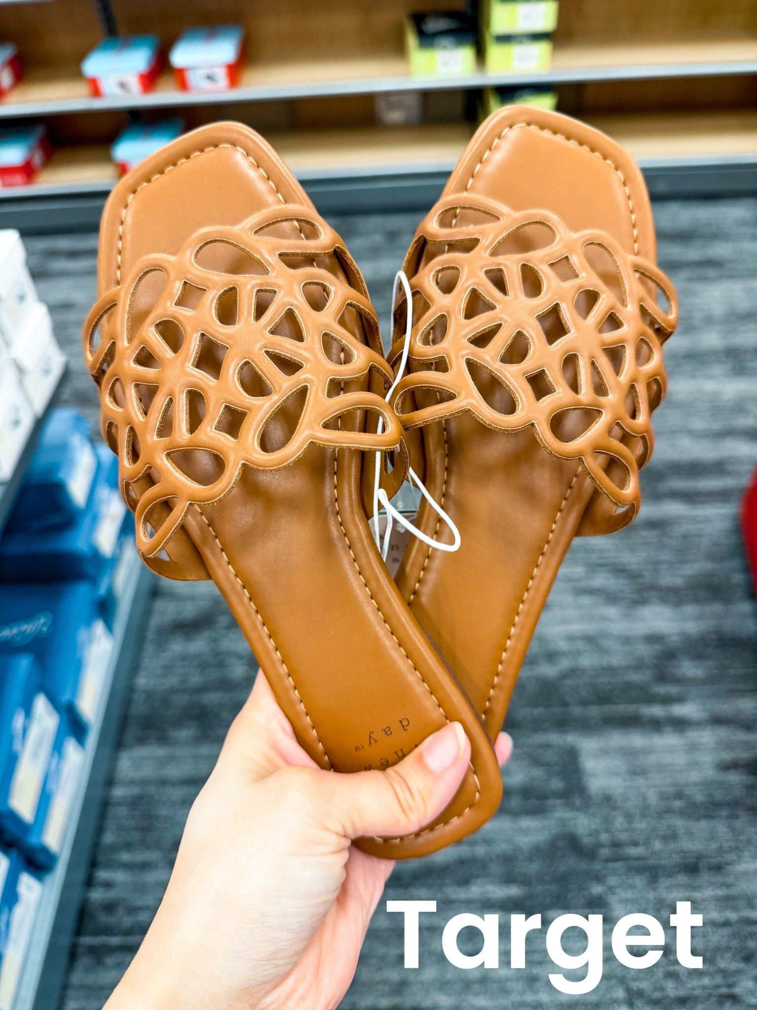Target look for less! @Target

#LTKgrwm #LTKootd #LTKmomlife