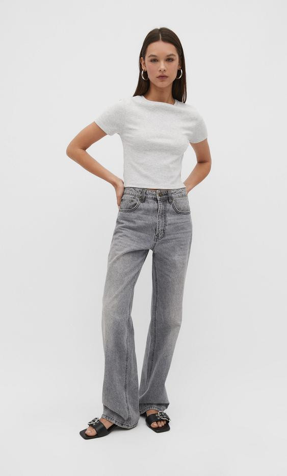 Short sleeve cropped T-shirt | Stradivarius (UK)