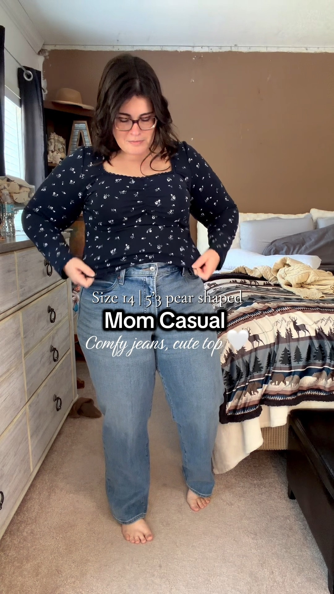 Chronic outfit repeater over here! And these jeans on my midsize body 🤝🤝 Old Navy for the win! 
Stars: 210lbs
Bottoms-14
Shirt-Large
Jacket-XL, could’ve gotten a large

#LTKMidsize #LTKootd #LTKgrwm