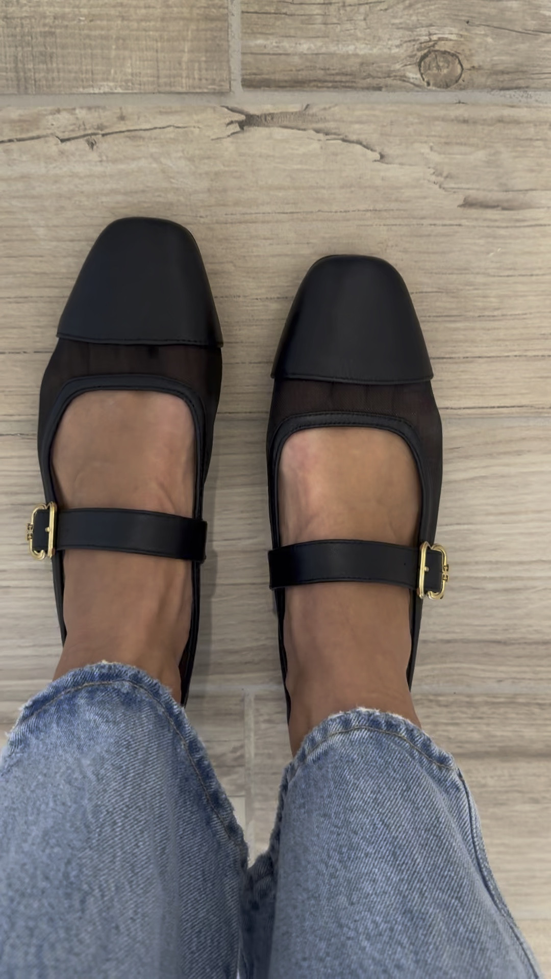 If I had to choose my favorite pair of black flats these Sam Edelman flats are it - so comfortable and easy to wear.



#LTKStyleTip