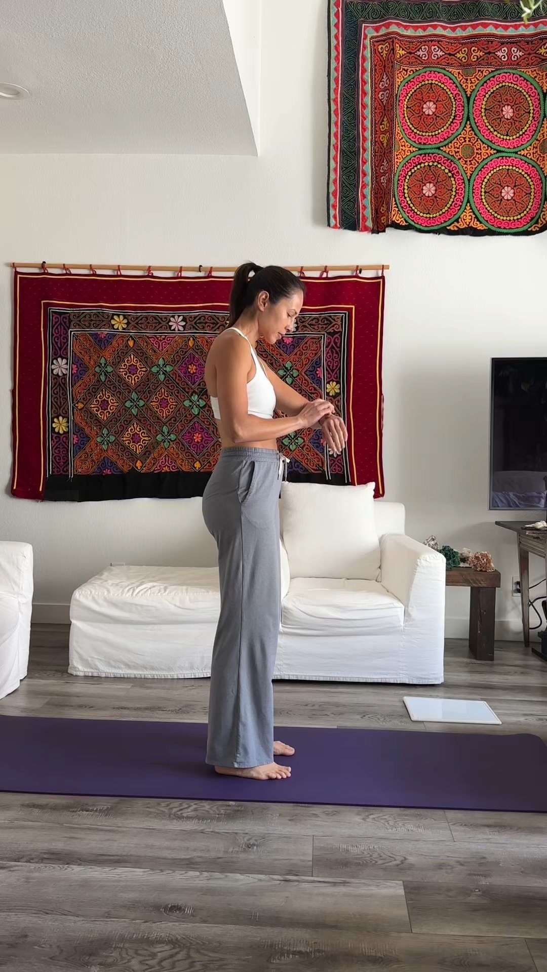 100 Burpees for time ⏱️ — my favorite exercise snack! 💥 I clocked 7 minutes and 50 seconds and went full gas pedal on this one. This kind of quick HIIT session gets your blood pumping, boosts your mood, and reminds you how strong you are — no gym required.

When I train, I track every rep on my Apple Watch, stay supported in my Lululemon Energy Bra (White, size 6), and move freely in my Vuori Essential Wide Leg Pants (Small) — all on my Manduka Yoga Mat, which I like to call the Rolls Royce of yoga mats. 🖤

Fitness doesn’t have to take hours — sometimes, 8 minutes of all-out effort is all you need.

#ExerciseSnack #HIITWorkout #100BurpeesChallenge #QuickWorkout #HomeWorkoutIdeas #FunctionalFitness #WomenWhoTrain #FitOver40 #BurpeeWorkout #BodyweightTraining #HIITForWomen #LTKfit #LTKActivewear #LululemonEnergyBra #VuoriPants #MandukaMat #AppleWatchFitness #WorkoutMotivation #FitLifestyle #MindfulMovement


#LTKActive #LTKStyleTip #LTKOver40