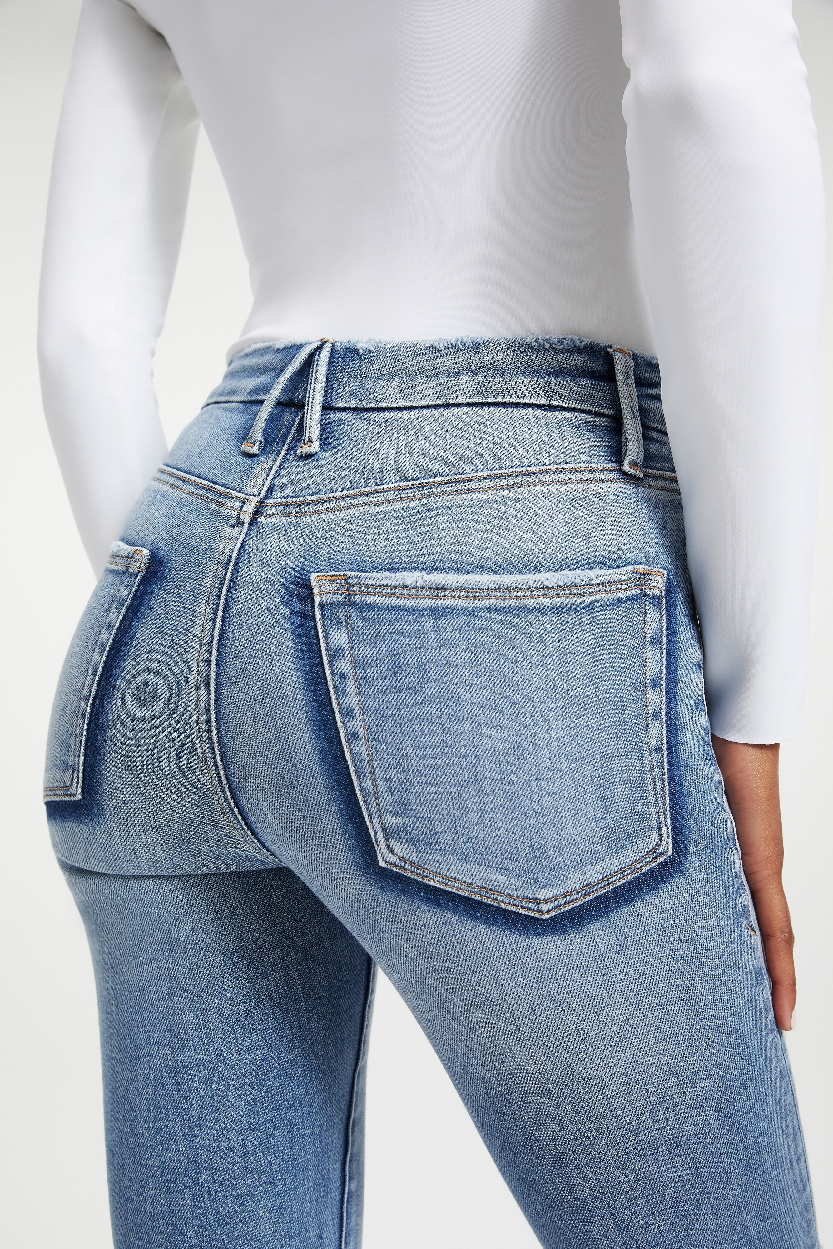 GOOD LEGS SHADOW POCKETS | INDIGO006 | Good American