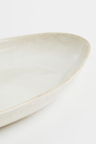 Large stoneware serving dish | H&M (UK, MY, IN, SG, PH, TW, HK)