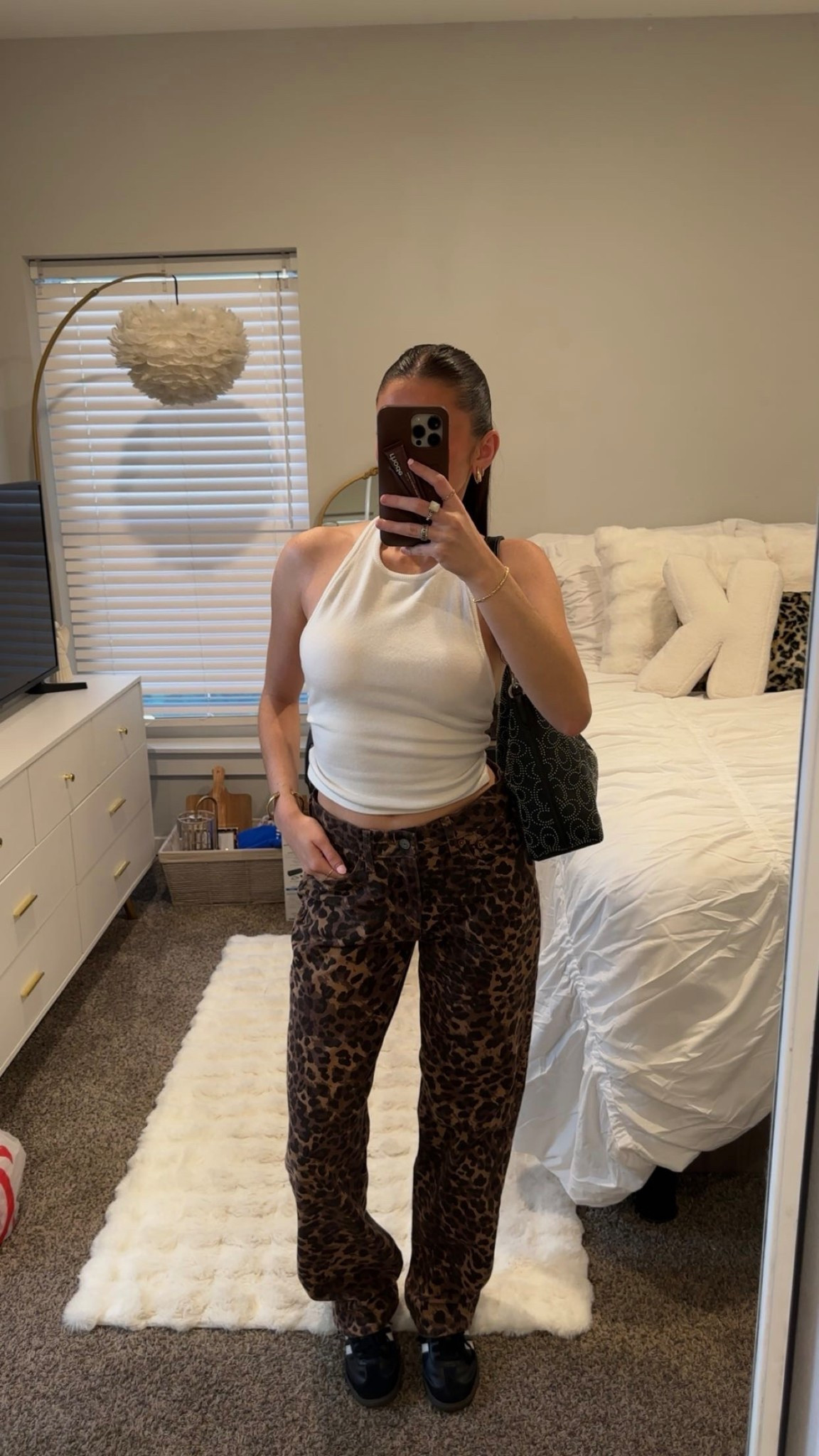 🐆🖤✨

#LTKFindsUnder100 #LTKStyleTip #LTKSeasonal