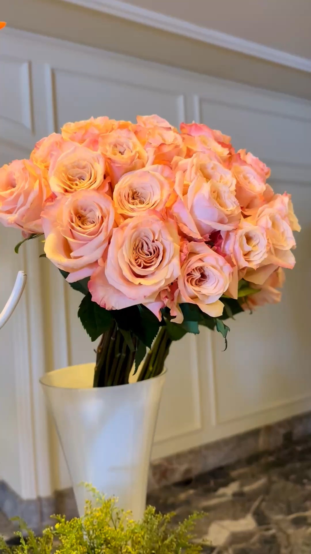 Fresh flowers always have a way of transforming a space and lifting your mood. ✨
A beautiful flower arrangement brings softness, color, and a collected touch to your home, whether styled in the kitchen, on a dining table, or in an entryway. It’s one of the simplest ways to elevate your interior and make everyday moments feel a little more special.

If you love adding those finishing touches that make a home feel warm and inviting, a floral arrangement is always worth it.

#LTKHome #LTKStyleTip #FlowerArrangement #FloralStyling #FreshFlowers #HomeDecor #InteriorStyling #HomeInspiration #DecorDetails #KitchenDecor #DiningT

#LTKdayinmylife #LTKHome