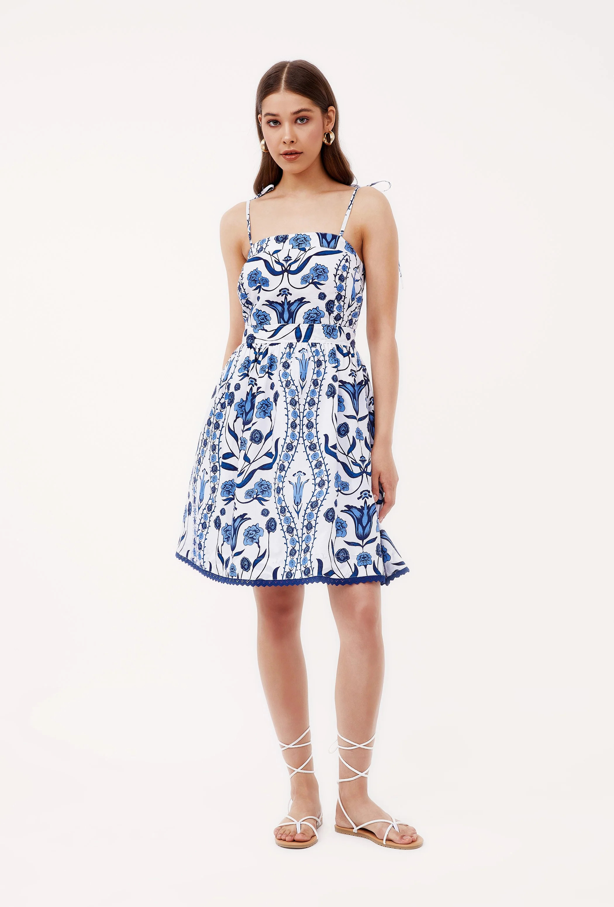 1583 Alessia | Beyond By Vera