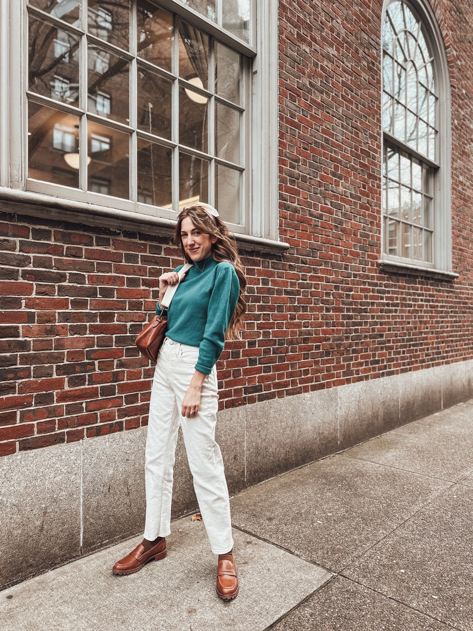 Sharing my top ten fav 'fits from 2023 in no particular order 🫶🏼 Ready to serve up more looks in 2024!

10th look: What to wear bopping around NYU. 
🩵 Vintage cashmere sweater 
🍦Off white denim jeans 
👞 Brown leather loafers 

#LTKitbag