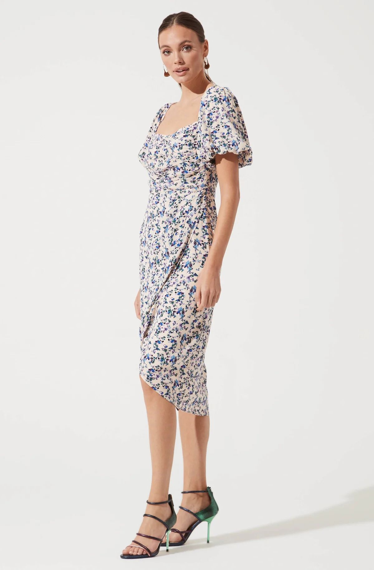 Square Neck Bubble Sleeve Dress | ASTR The Label (US)