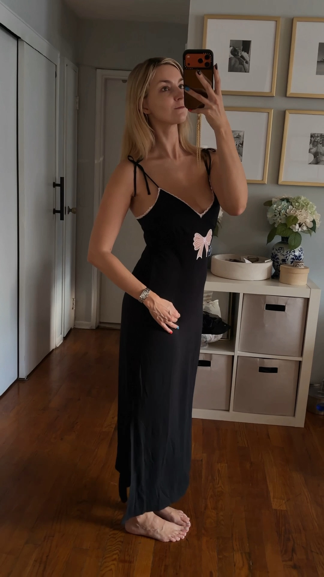 40% off the softest pjs I ever owned - VS! Love this slip dress, I need one more in the other color. And I also grabbed the pink flannel pjs set! 

Pajama set • winter pjs • Jammies • Victoria’s Secret • holiday pjs • Christmas sleepwear • gift guide 

 

#LTKHoliday #LTKTall #LTKGiftGuide