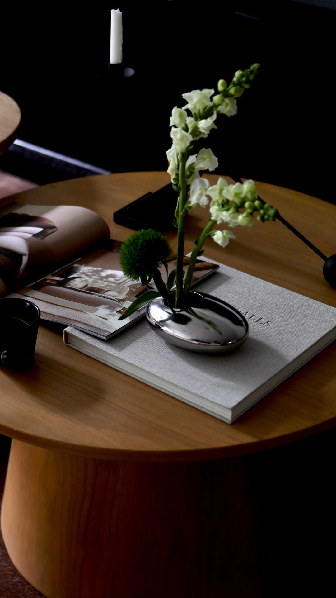 We all know I love a good ikebana arrangement — but what I love even more is finding the perfect base for it. How good is this chrome one!?

Follow @haus.of.wang for more home decor ideas and finds from our Haus to yours.

-

Minimalist home essentials, Home decor, interior design, scandi home, japandi home, japandi interior, slow living, slow lifestyle, cozy vibes, cozy home