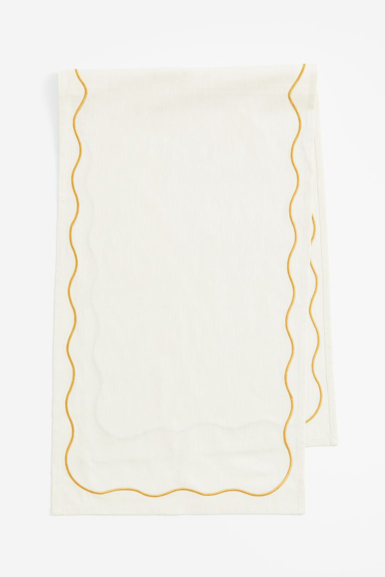 Cotton table runner | H&M (UK, MY, IN, SG, PH, TW, HK)